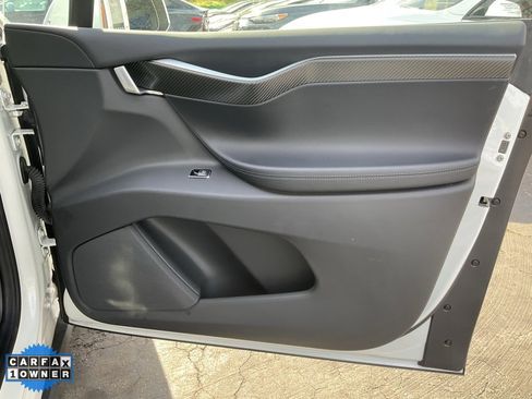 Used 2017 Tesla Model X 75D image 69