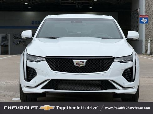 Used 2025 Cadillac CT4 Sport RWD image 3