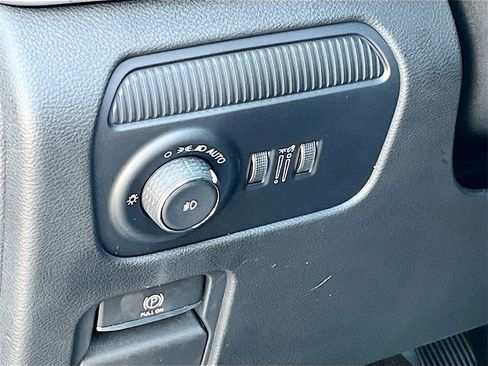 Used 2025 Jeep Wagoneer Series II image 10