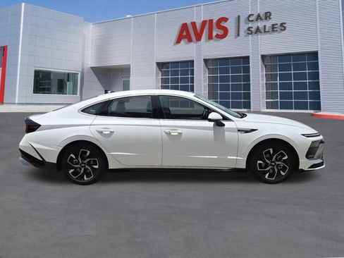 Used 2025 Hyundai Sonata SEL FWD image 5