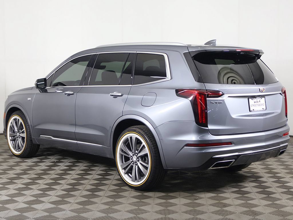 Used 2021 Cadillac XT6 Premium Luxury FWD image 11