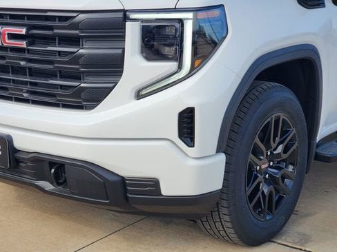 New 2026 GMC Sierra 1500 Pro w/ Graphite Edition image 17