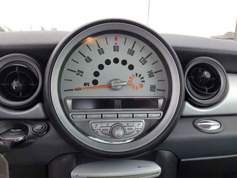 Used 2009 MINI Cooper Hardtop image 17