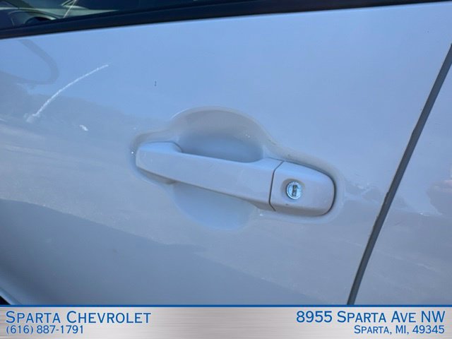 Used 2016 Toyota Prius C One FWD image 11