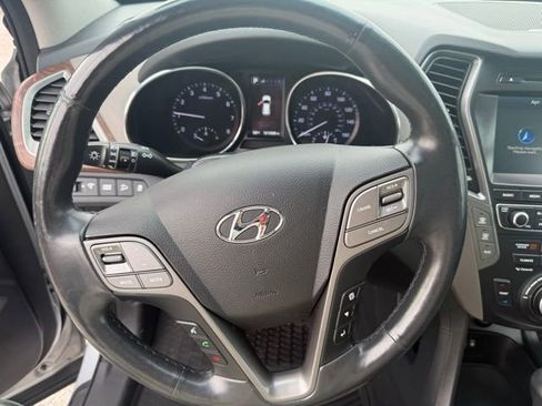 Used 2018 Hyundai Santa Fe Limited image 26