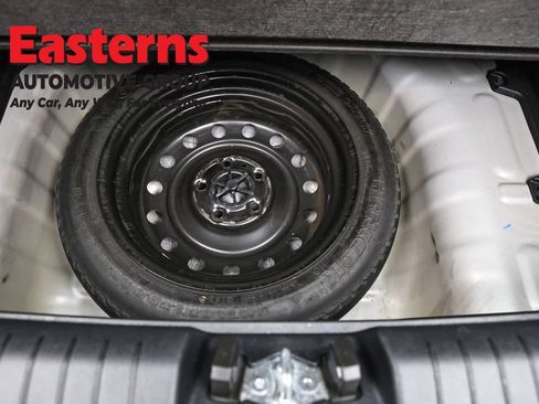 Used 2023 Hyundai Venue SEL image 23