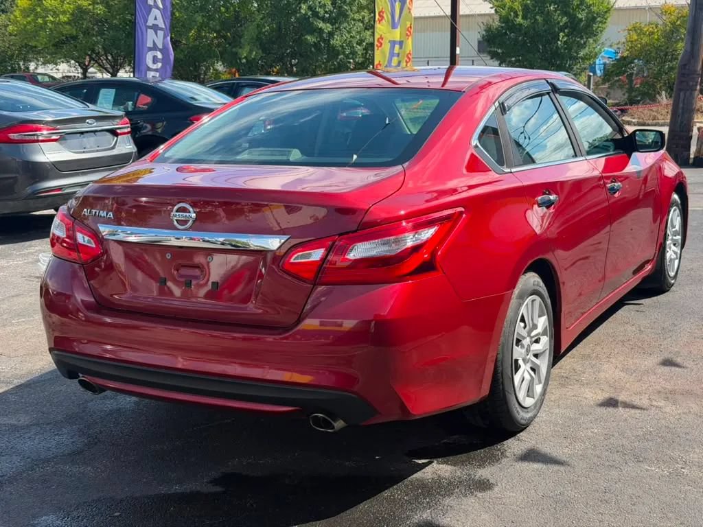 Used 2016 Nissan Altima 2.5 S w/ Power Driver Seat Package FWD image 8