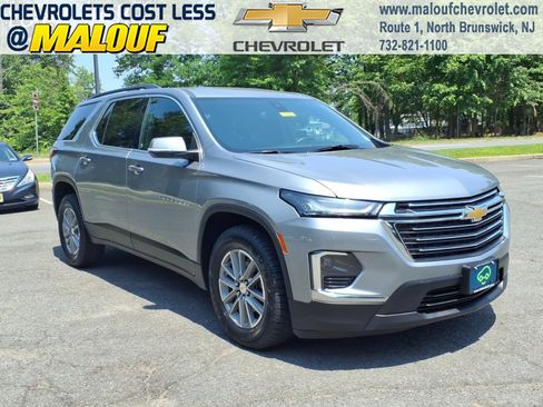 Certified 2023 Chevrolet Traverse LT AWD/4WD image 1
