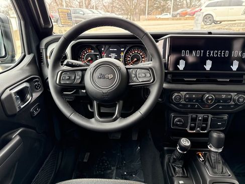 New 2026 Jeep Gladiator Sport AWD/4WD image 14