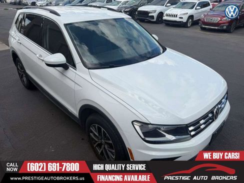 Used 2020 Volkswagen Tiguan SE image 7