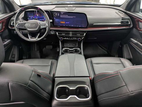 Used 2024 Chevrolet Traverse Z71 w/ Enhanced Driving Package AWD/4WD image 16