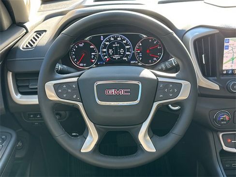 Used 2024 GMC Terrain Denali w/ Denali Premium Package image 24