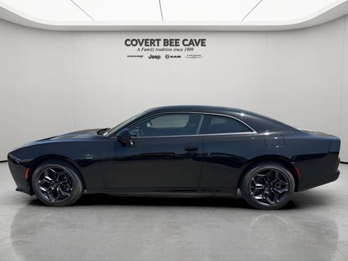 New 2025 Dodge Charger R/T w/ Quick Order Package 25M R/T image 6