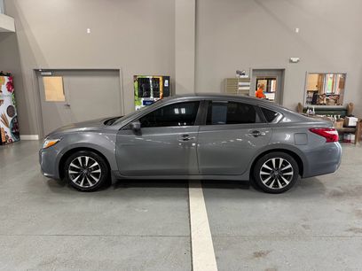 Used 2017 Nissan Altima 2.5 SV