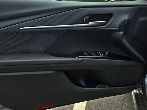 Used 2026 Toyota Camry SE FWD image 9
