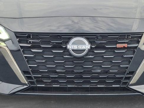New 2026 Nissan Altima 2.5 SR FWD image 11