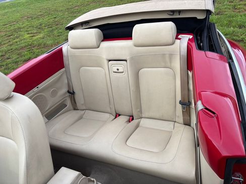 Used 2009 Volkswagen Beetle S image 10