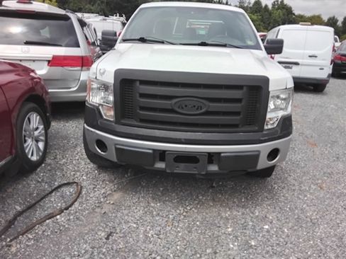 Used 2011 Ford F150 XL w/ Trailer Tow Pkg RWD image 2