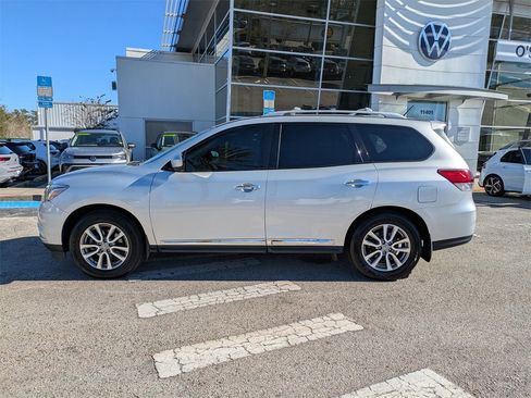 Used 2015 Nissan Pathfinder SL w/ SL Tech Package image 3