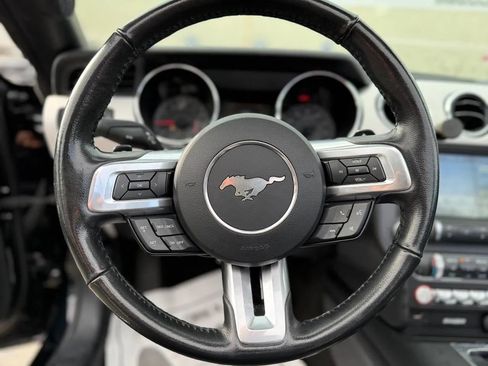 Used 2016 Ford Mustang Premium image 32