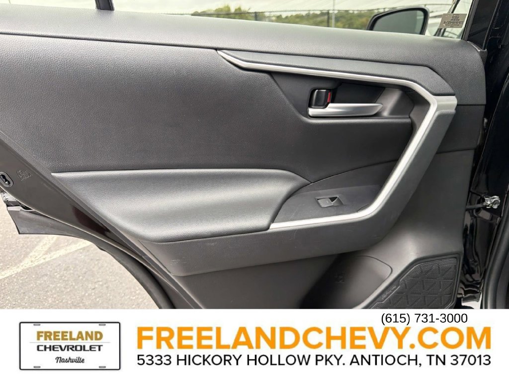 Used 2023 Toyota RAV4 XLE AWD/4WD image 21