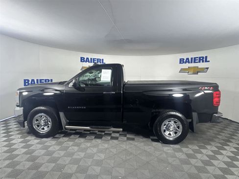 Used 2018 Chevrolet Silverado 1500 LS w/ Trailering Package AWD/4WD image 2