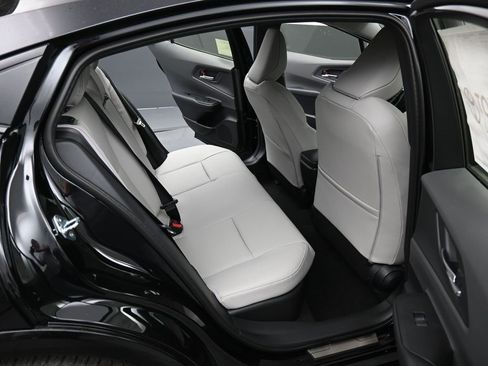 New 2026 Toyota Prius XLE image 13