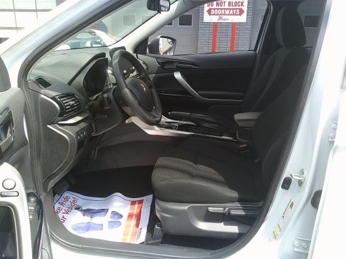 Used 2023 Mitsubishi Eclipse Cross SE AWD/4WD image 13