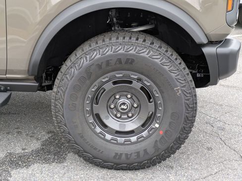 New 2025 Ford Bronco Badlands w/ Sasquatch Package image 11