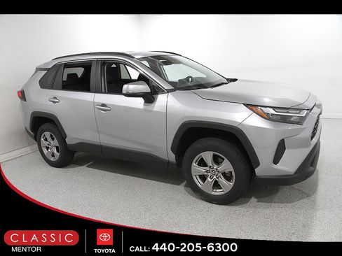 Certified 2024 Toyota RAV4 XLE FWD image 1