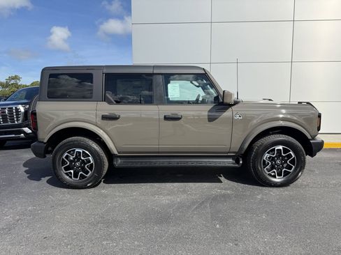New 2026 Ford Bronco Outer Banks AWD/4WD image 3