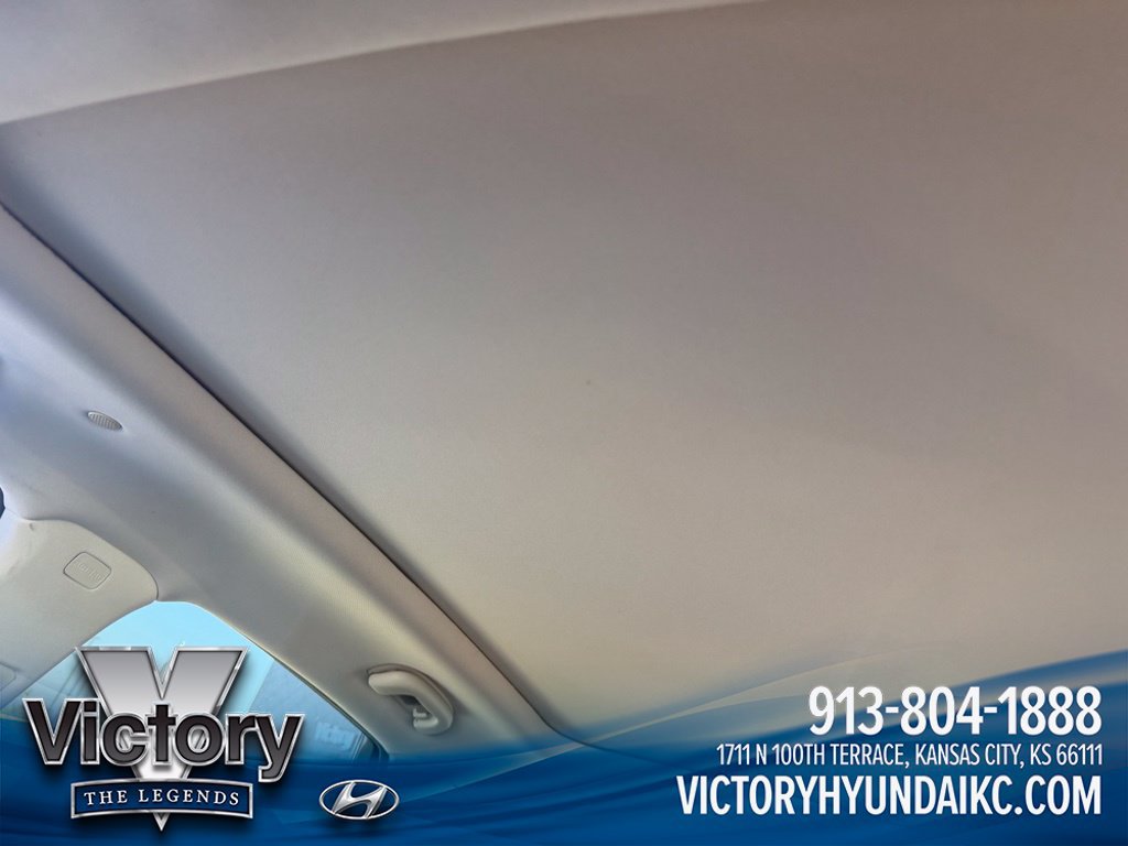Used 2019 Cadillac XT5 Luxury AWD/4WD image 16