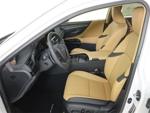 New 2025 Lexus ES 350 w/ Premium Package image 12