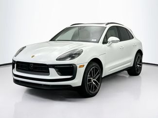 Used 2026 Porsche Macan AWD/4WD video 1
