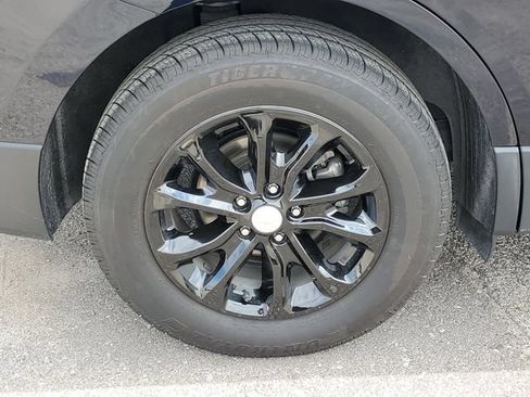 Used 2021 Chevrolet Equinox LT AWD/4WD image 32