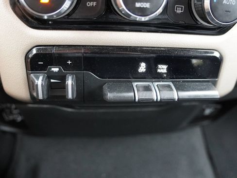 Certified 2019 RAM 1500 Laramie w/ Trailer Tow Group AWD/4WD image 30