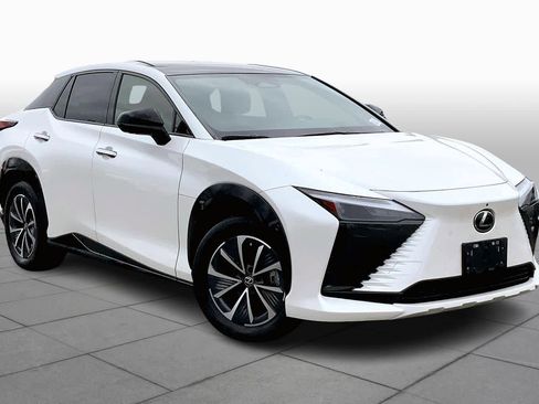 Certified 2023 Lexus RZ 450e Premium w/ Technology Package image 3