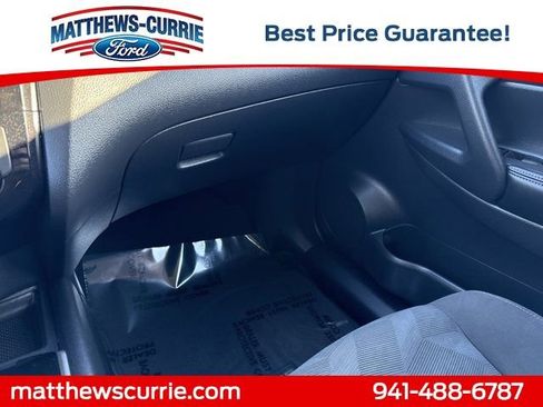 Used 2016 Nissan Rogue SV image 23