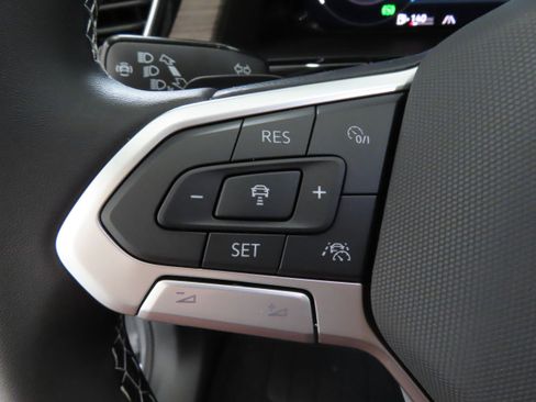 New 2025 Volkswagen Atlas SEL image 14