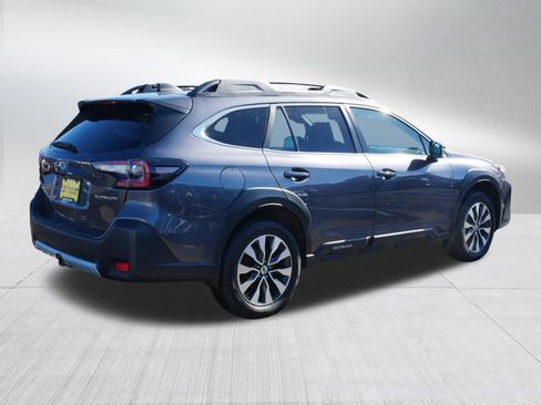 Used 2023 Subaru Outback Limited image 7