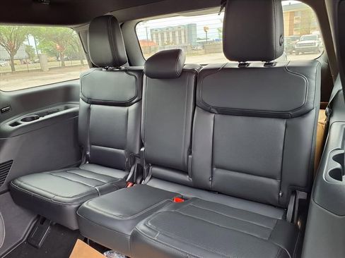 New 2026 Ford Expedition Platinum w/ Stealth Appearance Package AWD/4WD image 29