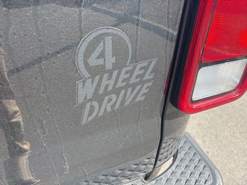 Used 2022 Jeep Gladiator Willys image 13