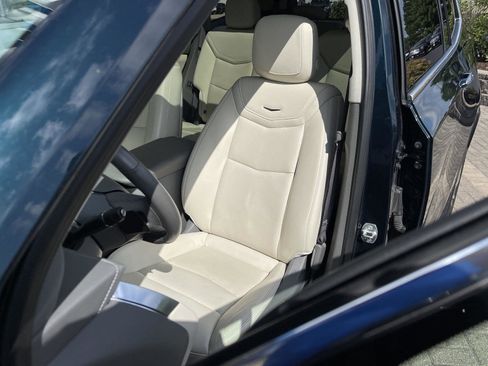 Used 2024 Cadillac XT6 Premium Luxury w/ LPO, Floor Liner Package AWD/4WD image 16