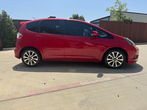 Used 2013 Honda Fit Sport image 2