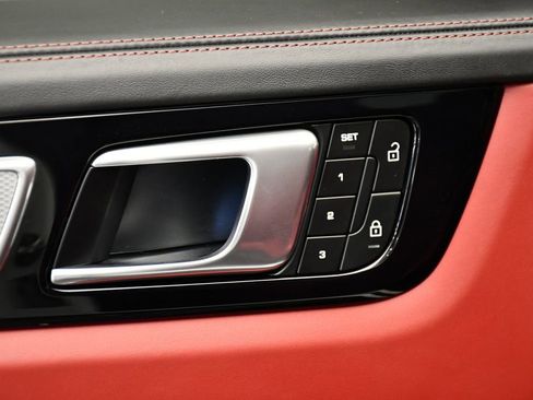 Used 2023 Porsche Cayenne image 37