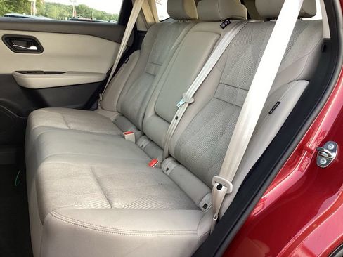 Used 2025 Nissan Rogue SV AWD/4WD image 15