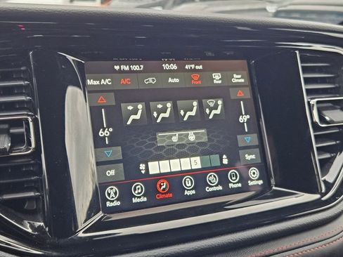 Used 2023 Dodge Durango GT w/ Blacktop Package AWD/4WD image 28