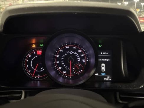 Used 2023 Hyundai Elantra SEL w/ Preferred Accessory Package image 1