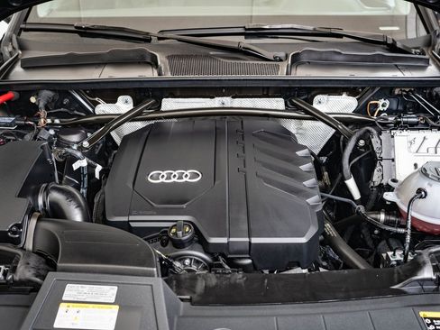 Certified 2024 Audi Q5 2.0T Premium w/ Convenience Package image 38