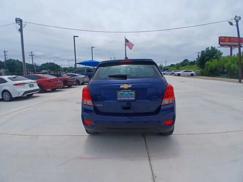 Used 2017 Chevrolet Trax LS FWD image 6